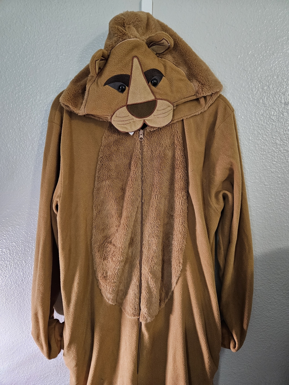 Spirit Halloween Adult Lion Jumpsuit Costume Onesie PJ - Size XL